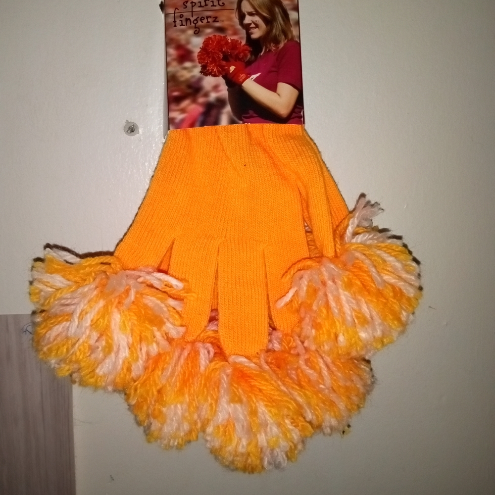 Spirit fingers gloves